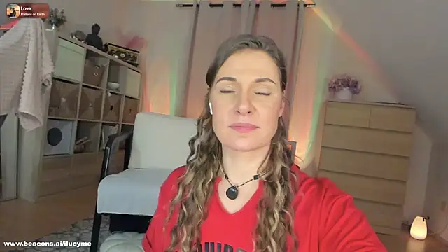 ilucyme's cam snapshot