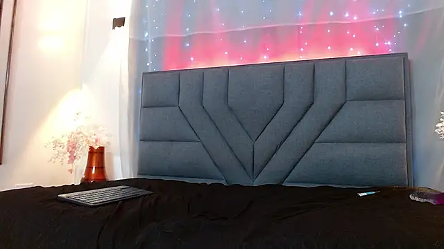 sabrina_cowper's cam snapshot