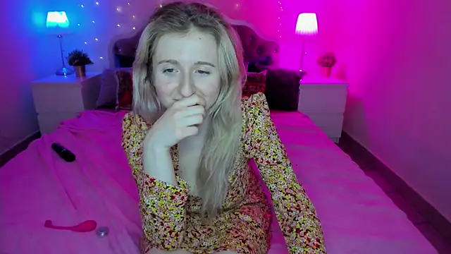 CamillaDreamer's cam snapshot