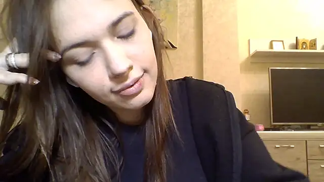 CeyaLier's cam snapshot