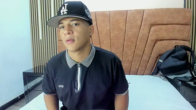 MATHY_ROBERT's cam snapshot