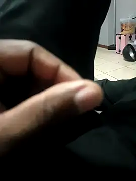 M8ygcthf3's cam snapshot