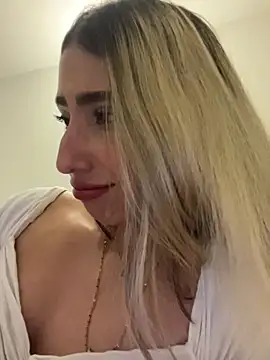 Ameellie's cam snapshot