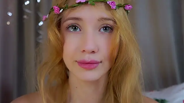 SunnivaCovil's cam snapshot