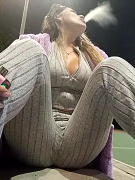 Cata_city1106's cam snapshot