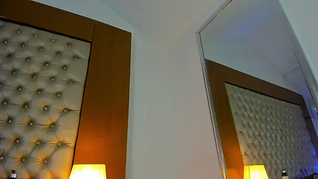 AlinaMilf's cam snapshot