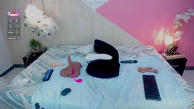 adisson_petite1 live sex cam