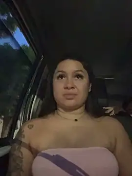 Pretty_Isadora live sex cam