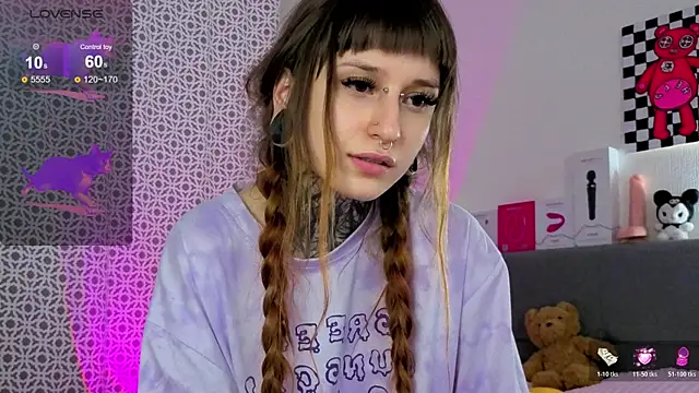 LilithPoison live sex cam