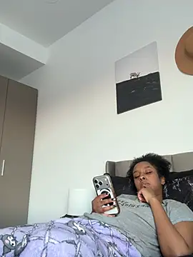 Your_Paris live sex cam