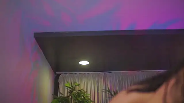 GinaValentinna live sex cam