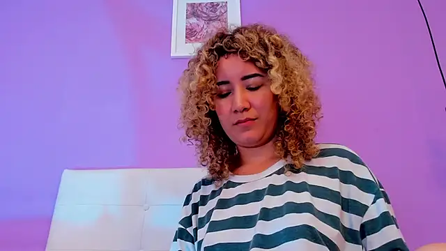 Charlotte11-11 live sex cam