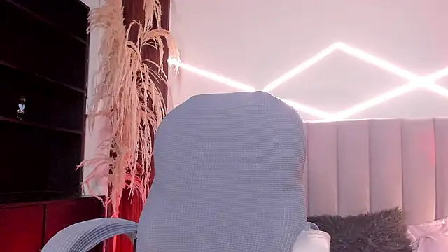 Isis_Moon's cam snapshot