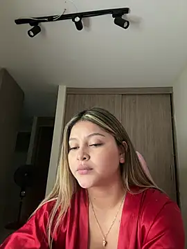 lunablossom_ live sex cam