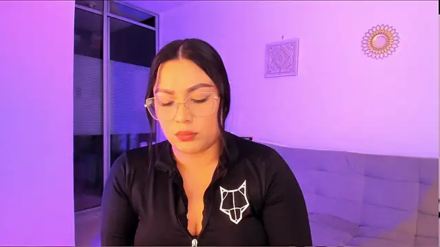 emily-777 live sex cam