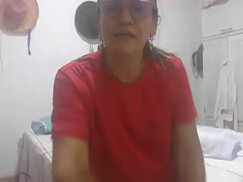 Lunax_taylor's cam snapshot