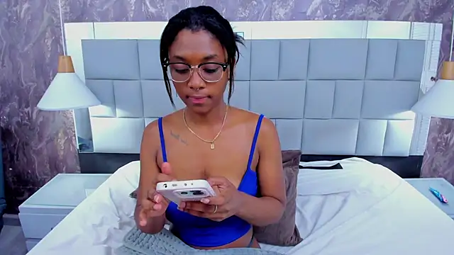 ebonylua's cam snapshot