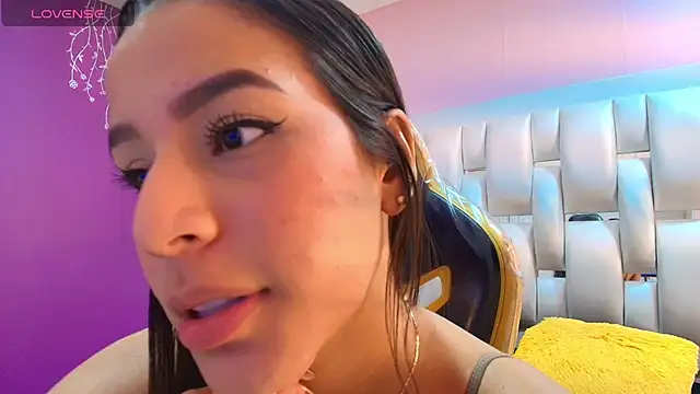 martiina_1's cam snapshot