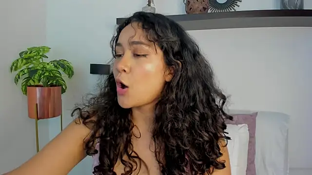 rossie_lanie_'s cam snapshot