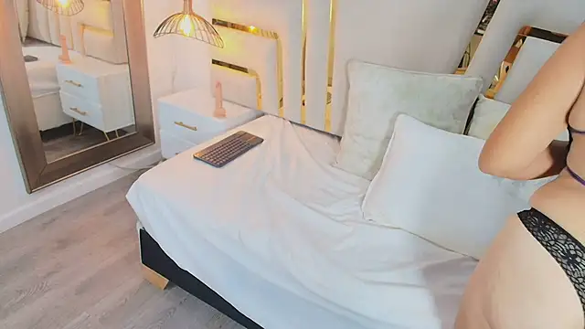 Noelle_Minx's cam snapshot