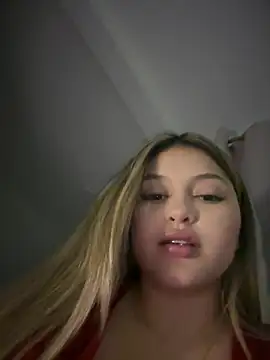 lunablossom_ live sex cam