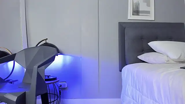 Tylerffoxx live sex cam