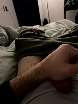 Frankieyyy1 live sex cam