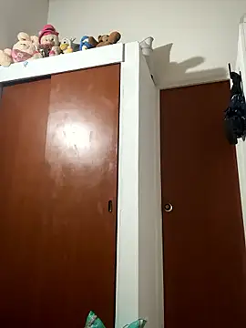 emmyjhonson07 live sex cam