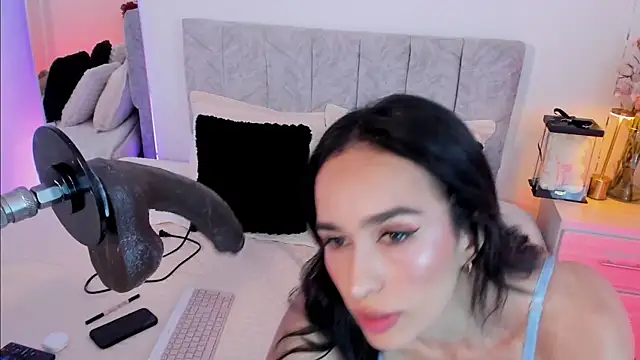 Taylormaxwell live sex cam