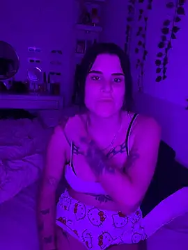 julieeeeee75 live sex cam