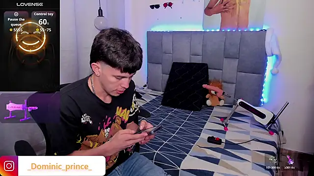 DominicPrince live sex cam