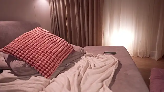 pauline__7 live sex cam