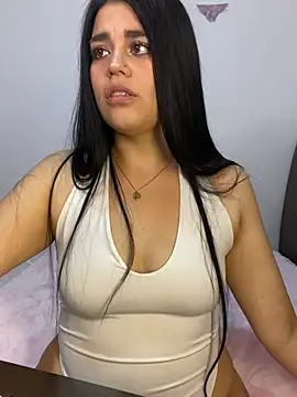 sophyy_white's cam snapshot