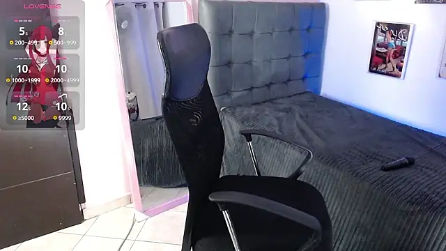 britany_teen18's cam snapshot