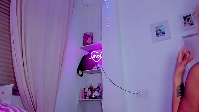 _viioletweekend_ live sex cam