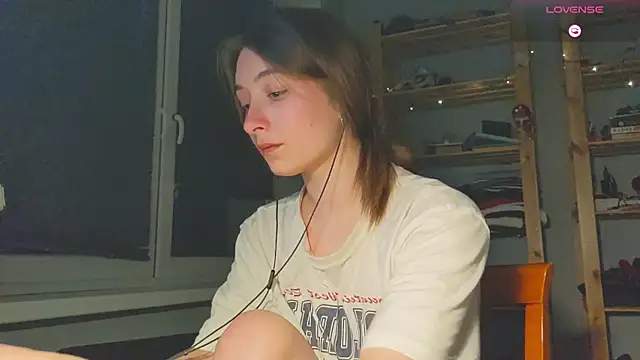 monlight__dana's cam snapshot