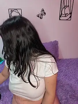 By_Lia's cam snapshot