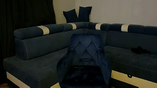 MiliExteraaa's cam snapshot