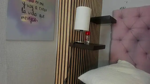 amber__moon1's cam snapshot