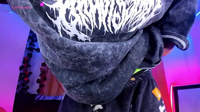 Ethan_Boyy live sex cam