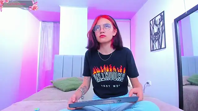 jade7_'s cam snapshot