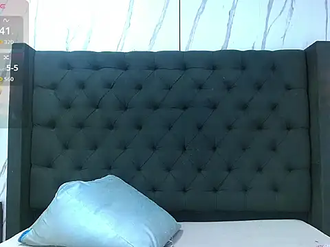 sarasaenz_99 live sex cam