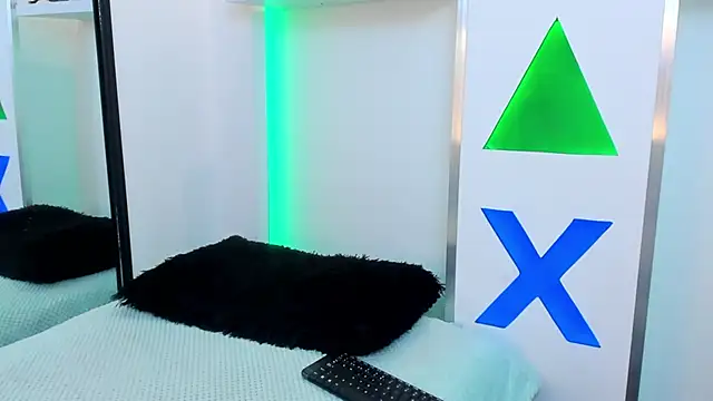 Sarah_Saenzz's cam snapshot