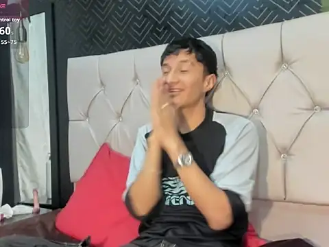 Elian_Julian's cam snapshot