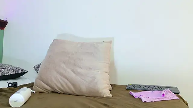 ximenna_w's cam snapshot