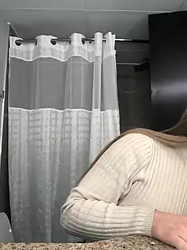 ImCarolinaCutiexxx live sex cam