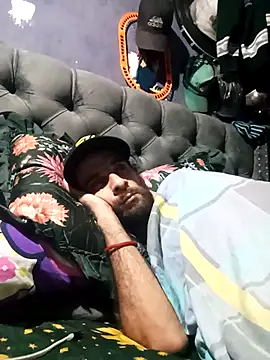 hairy_mannn's cam snapshot