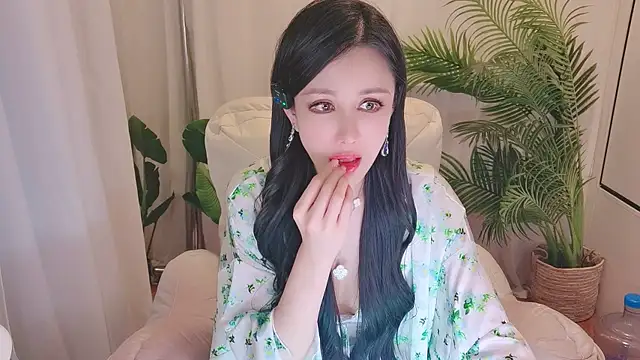 MeettheRainbow live sex cam