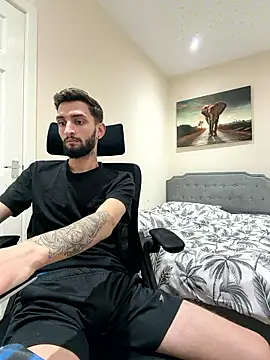 Juliann69Ramiro's cam snapshot