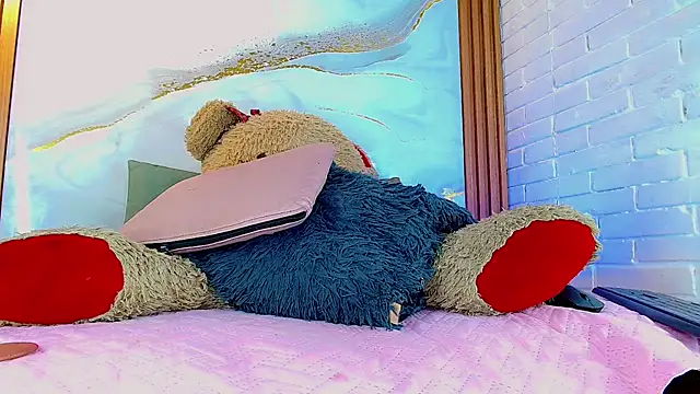 CoralineSweett live sex cam